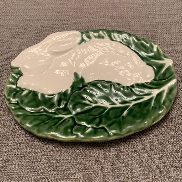 Maxcera Other - NWOT MAXCERA Spring Plate Cabbage & Bunny Decorative Plate Set of 2